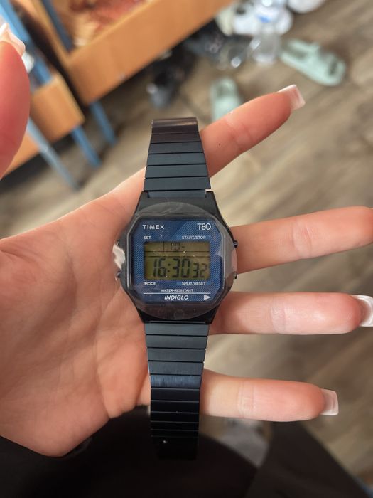 Чоловічі годинники від Timex T80 Tx2u93800