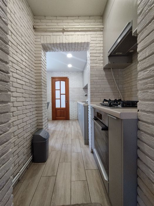 Продаж гарної частини будинку в комфортному р-ні Сєдова. Новинка!