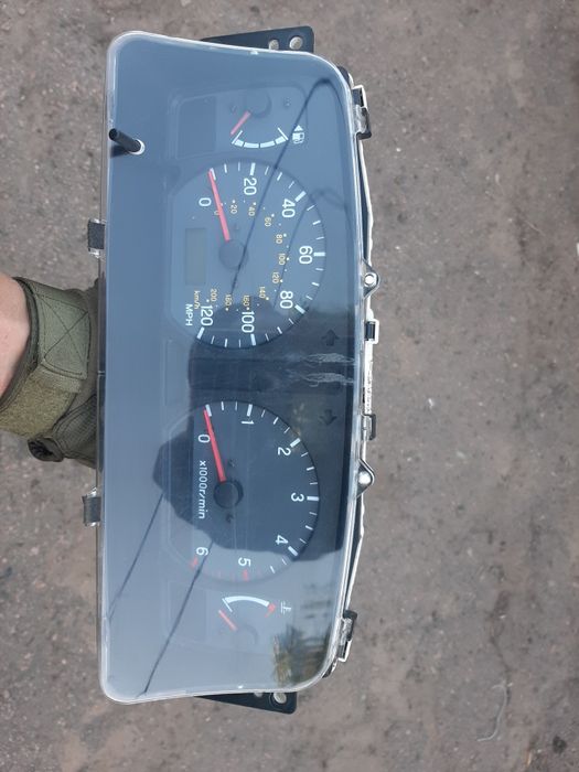 Щиток приладів Спідометр Mitsubishi Pajero Sport 1 Мілі/Километри 1997
