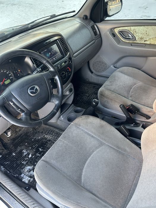 Mazda tribute 2.0 бензин
