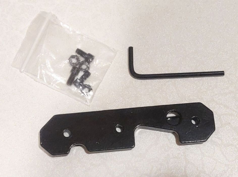 Бокова планка «Ластівчин хвіст» (ласточкин хвост) для АК