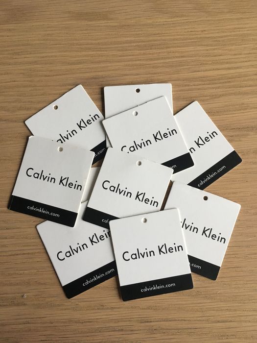 Calvin Klein / Tagi / Zawieszki