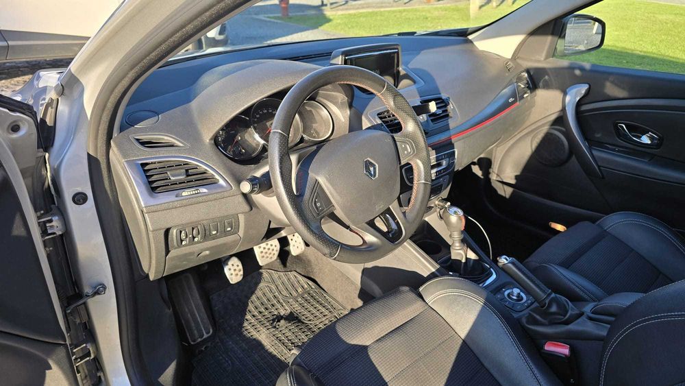 Renault Mégane Sport Tourer — fotografia 6