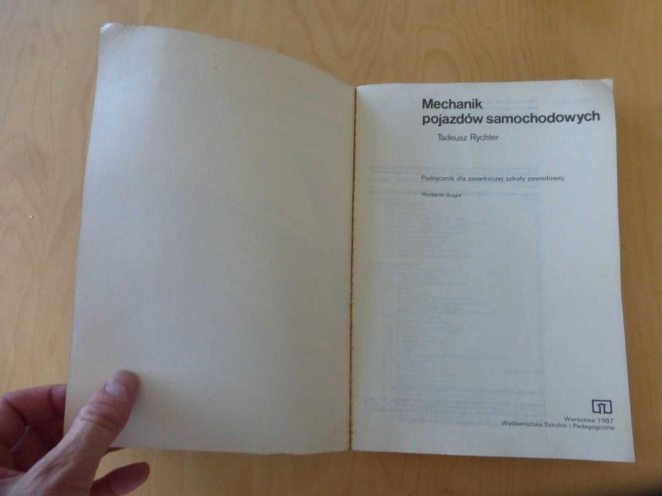 Mechanik pojazdów samochodowych. Tadeusz Rychter rok 1984 PRL