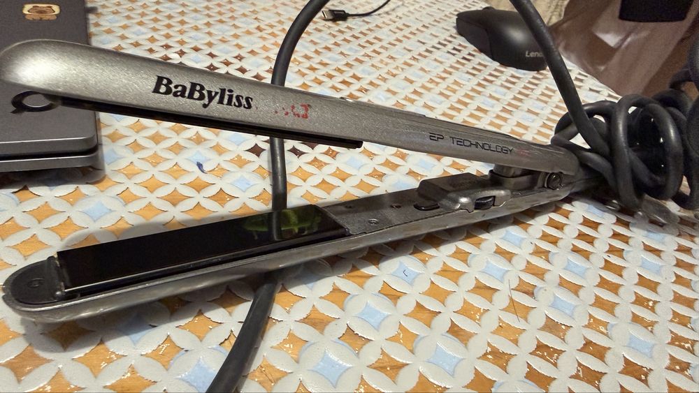 Продаю плойку , випрямляч для волосся  BaByliss PRO BAB2654EPE