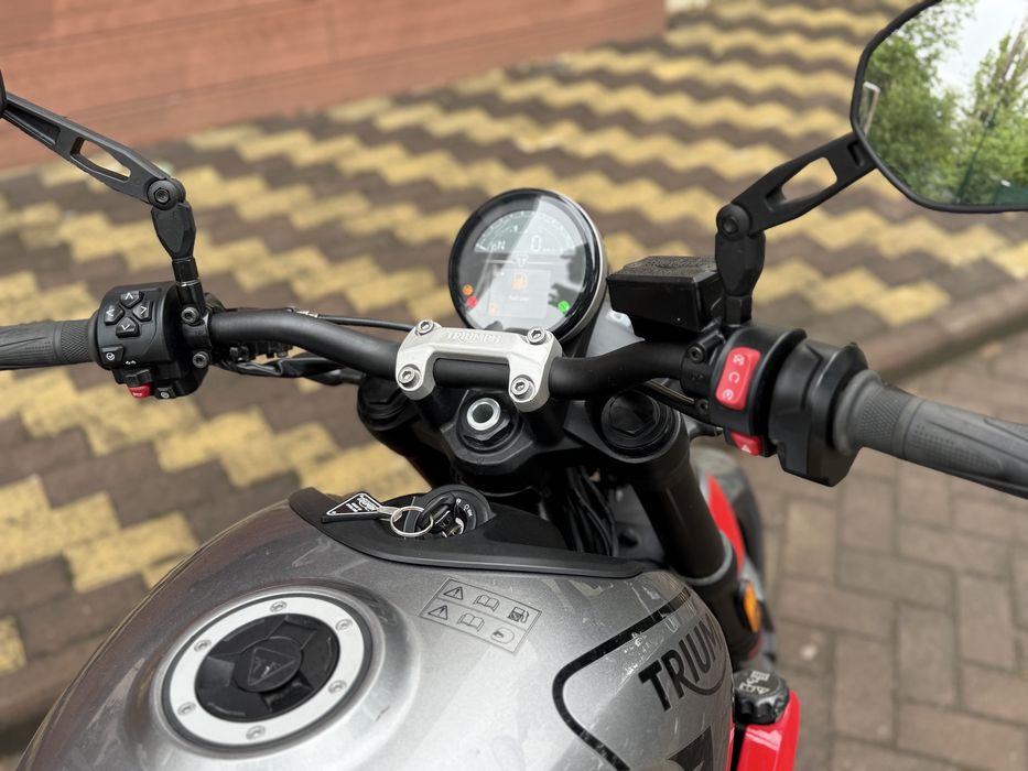 Мотоцикл Triumph Trident 660 2023 рік