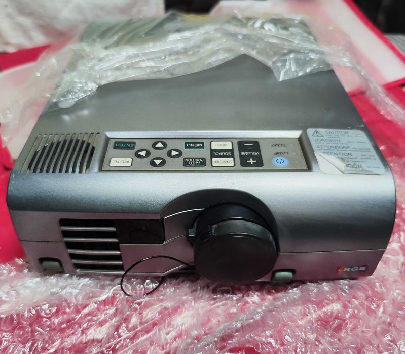 Ультрапортативный проектор Mitsubishi SL2U vlt-xl1lp