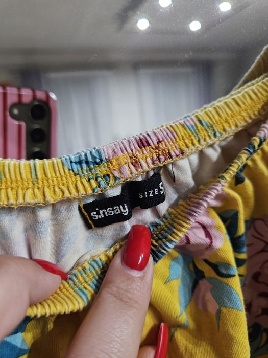 Bluzka hiszpanka S Sinsay