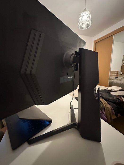 Monitor LG UltraGear 27Zoll QHD 165Hz – Quase Novo