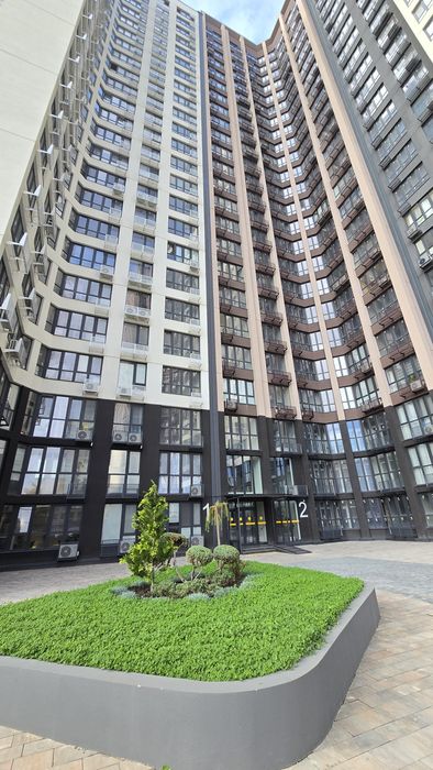 Без комиссии!  ЖК"Модерн",  3 комнатная  134 кв.  15 этаж  Рассрочка