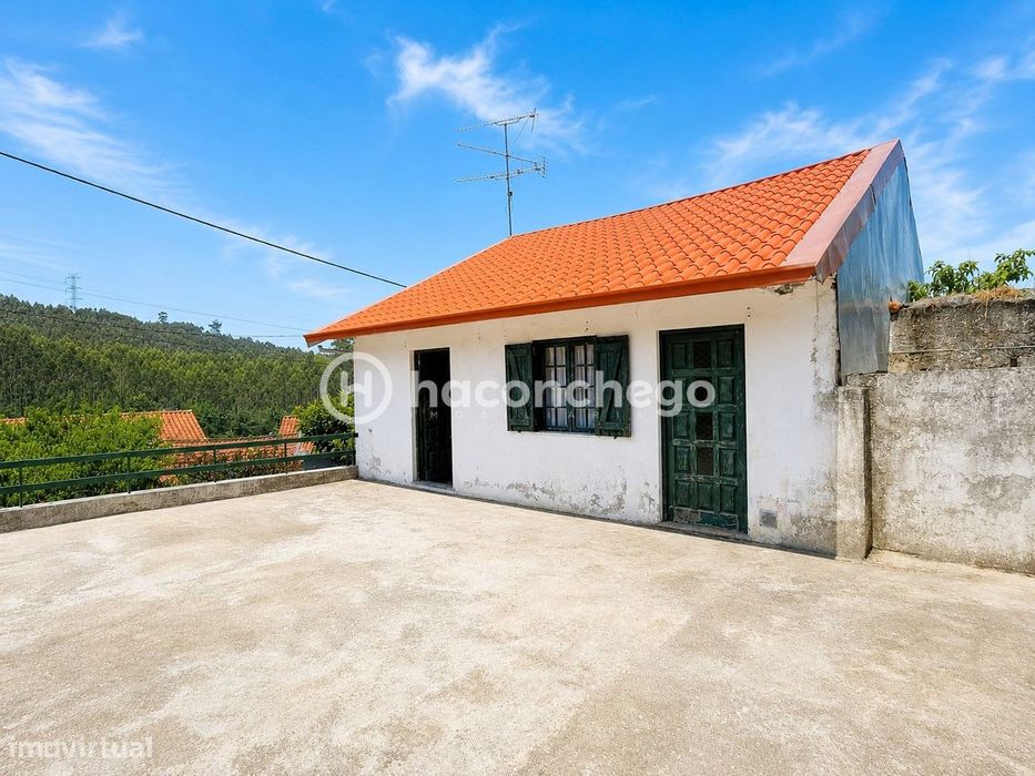 Moradia Rústica com 550 m² de terreno em Vila Cova, Barcelos