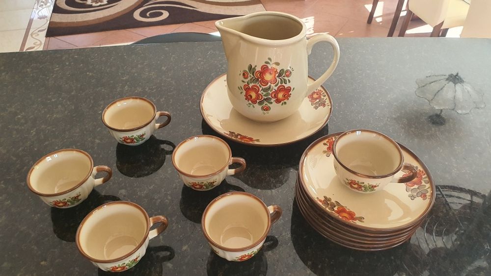 Zastawa filiżanki talerze PRL kryształy