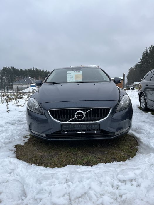 Sprzedam Volvo v40 2017r
