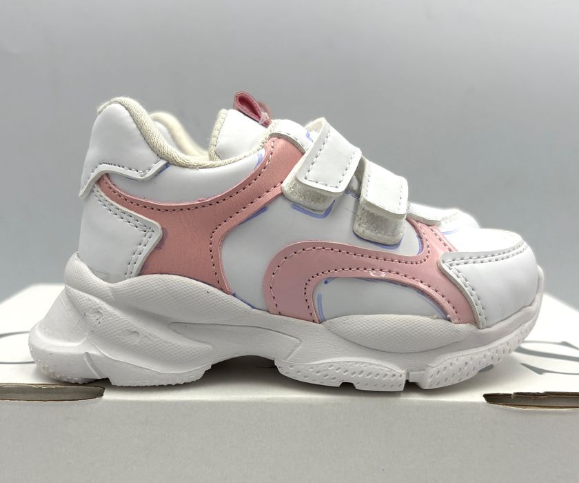 ‼️Nowe oryginalne buciki sneakersy dziecięce GUESS Noel białe 21 AZ222