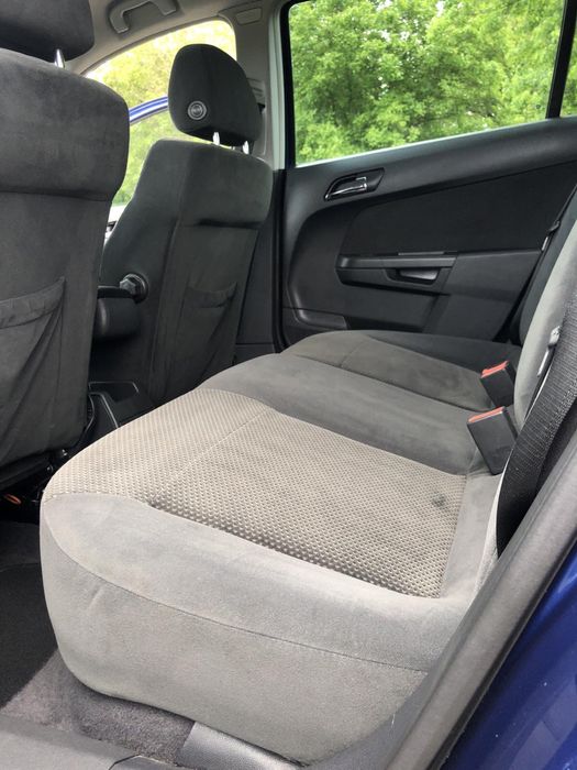 Opel Astra H  2005 рік