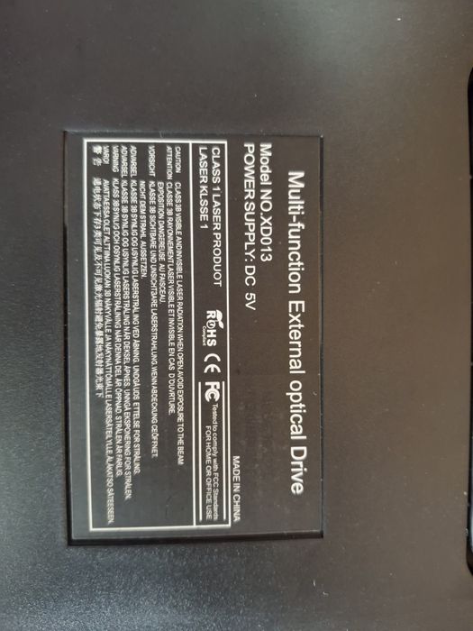 CD/DVD‑дисковод + USB‑C хаб – все в одному!