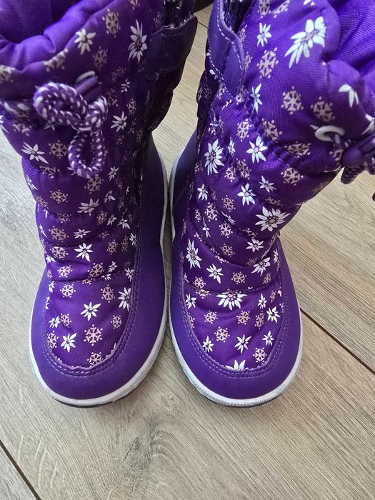 Зимові сапоги на дівчинку