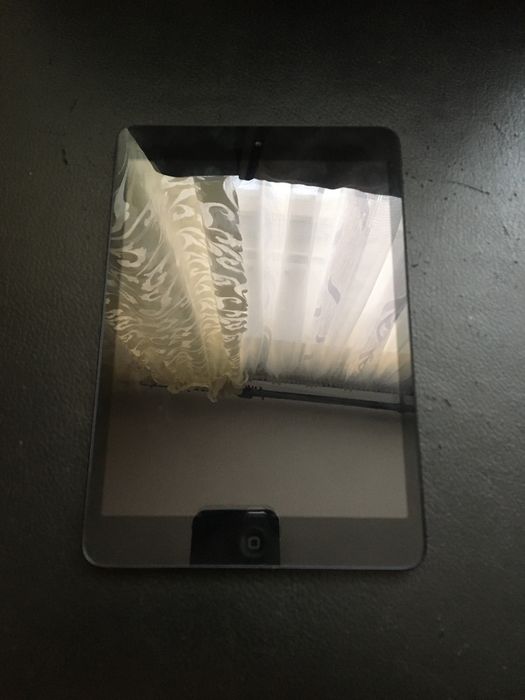 Ipad mini 1,64 gb (чорний)wi-fi