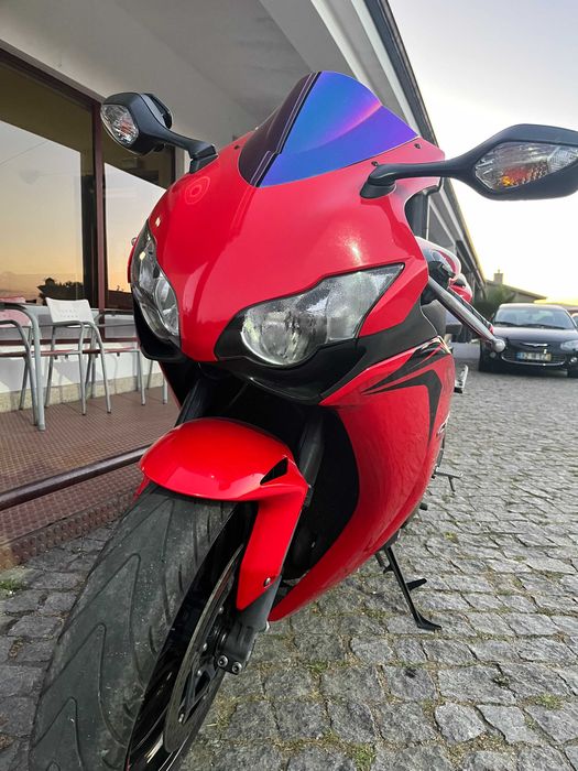 HONDA CBR 1000 Fireblade