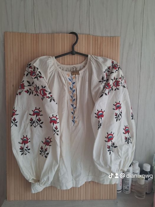 Старовинна коротка сорочка