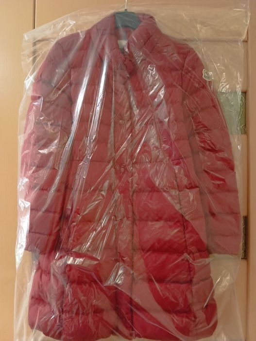 Продам зимний пуховик от MONCLER