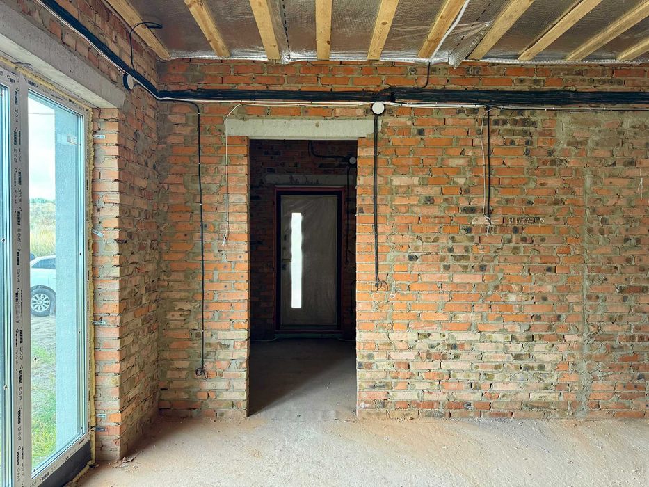 Просторий будинок 80 кв м з сучасним плануванням