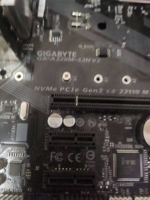 Gagabyte ga-a320m-s2h v2 AM4