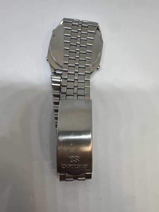 Zegarek elektroniczny Seiko A639 LCD sprawny