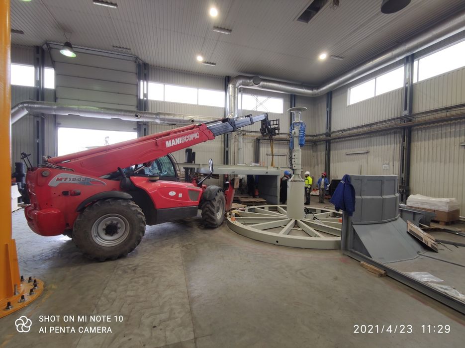 Wynajem podnośników  koszowych  Genie JLG