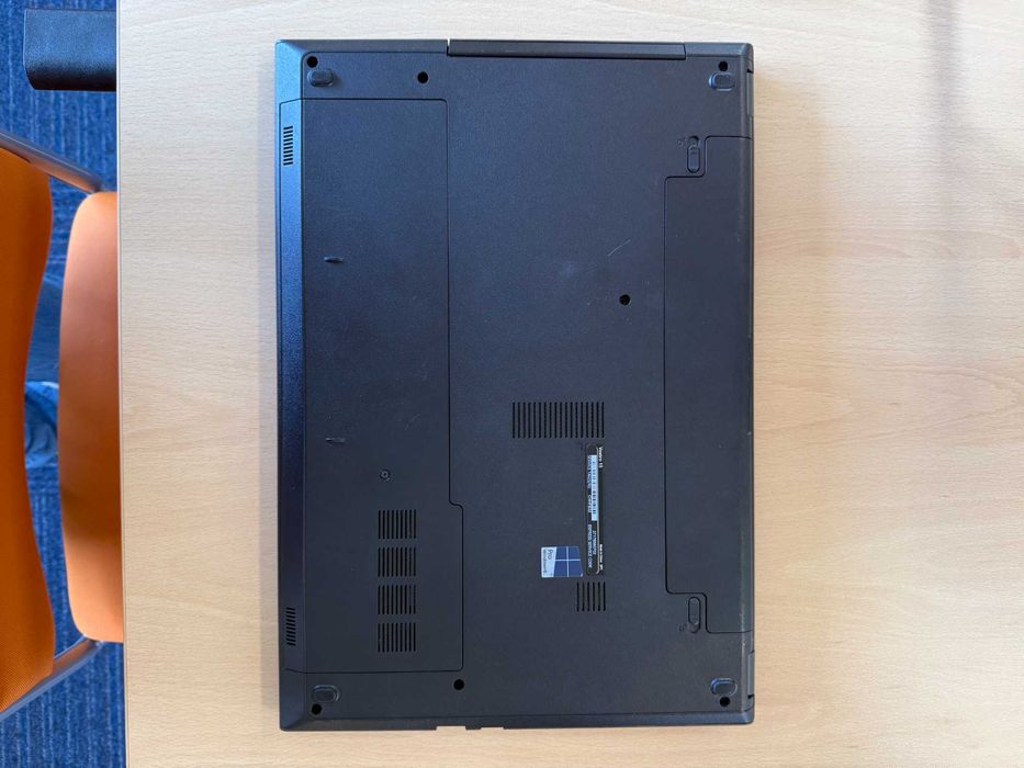 Laptop Dell Vostro 15 z Windows 10P używany w świetnym stanie F-ra VAT