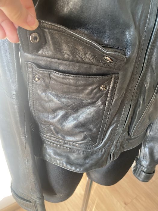 Czarna kurtka ze skóry damska Massimo Dutti