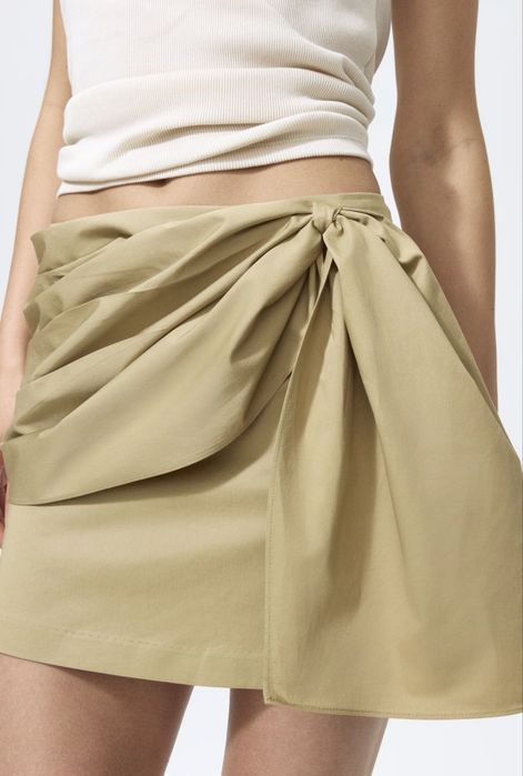 Спідниця H&M бежева з драпіруванням, розмір 40, нова з бірками