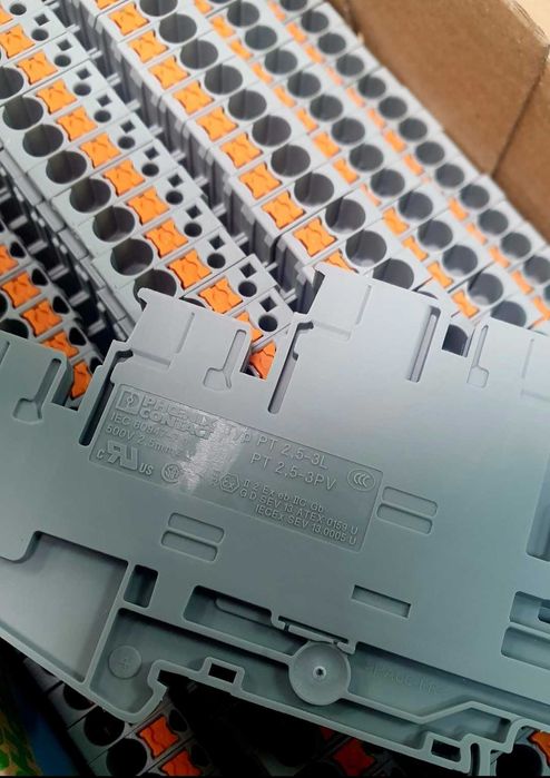 Złączka szynowa instalacyjna PT 2,5-3L