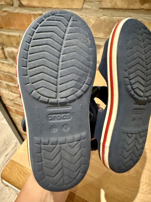 Sandały crocs c 8