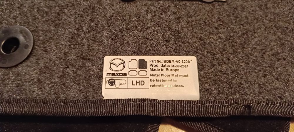 Dywaniki oryginalne Mazda 3 od 2019