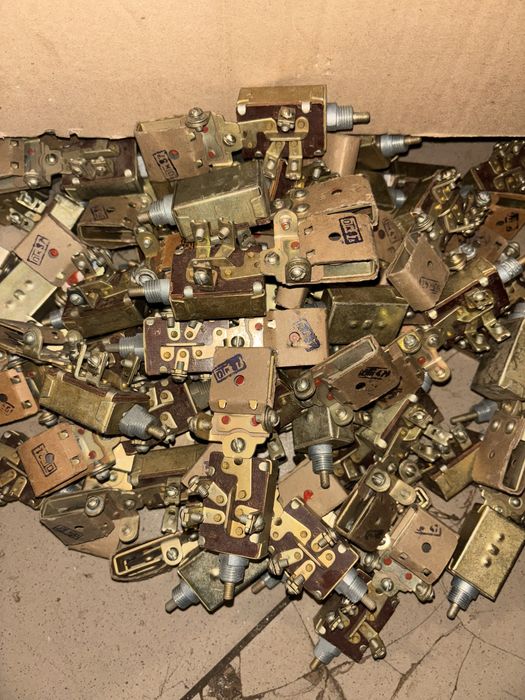 Центральний перемикач світла п-300.п-305 зіл газ уаз мтз.юмз