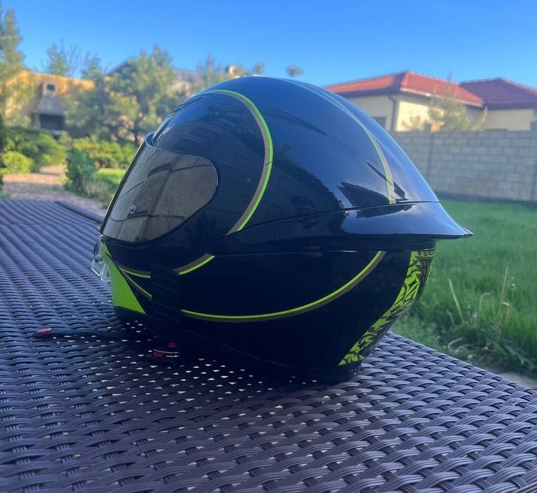 Мотошлем AGV K-1 Gothic 46.