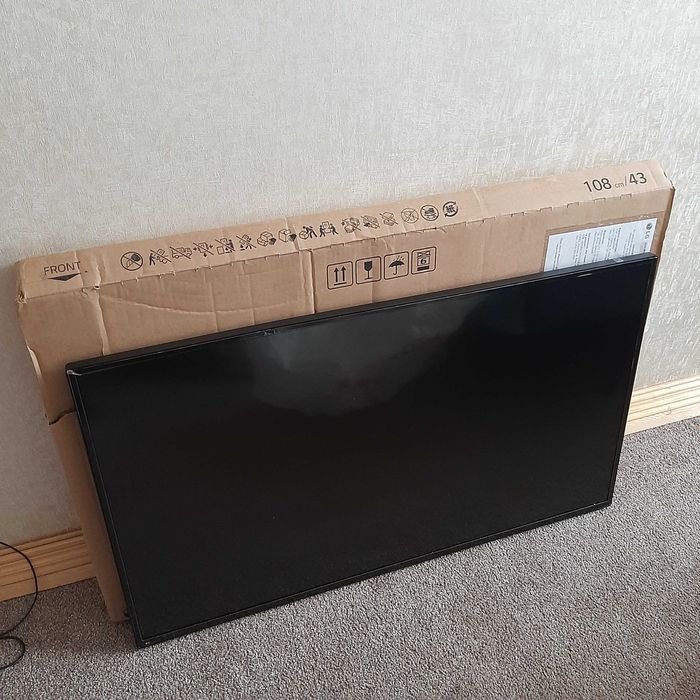 Монитор LG 43SM5KE-B