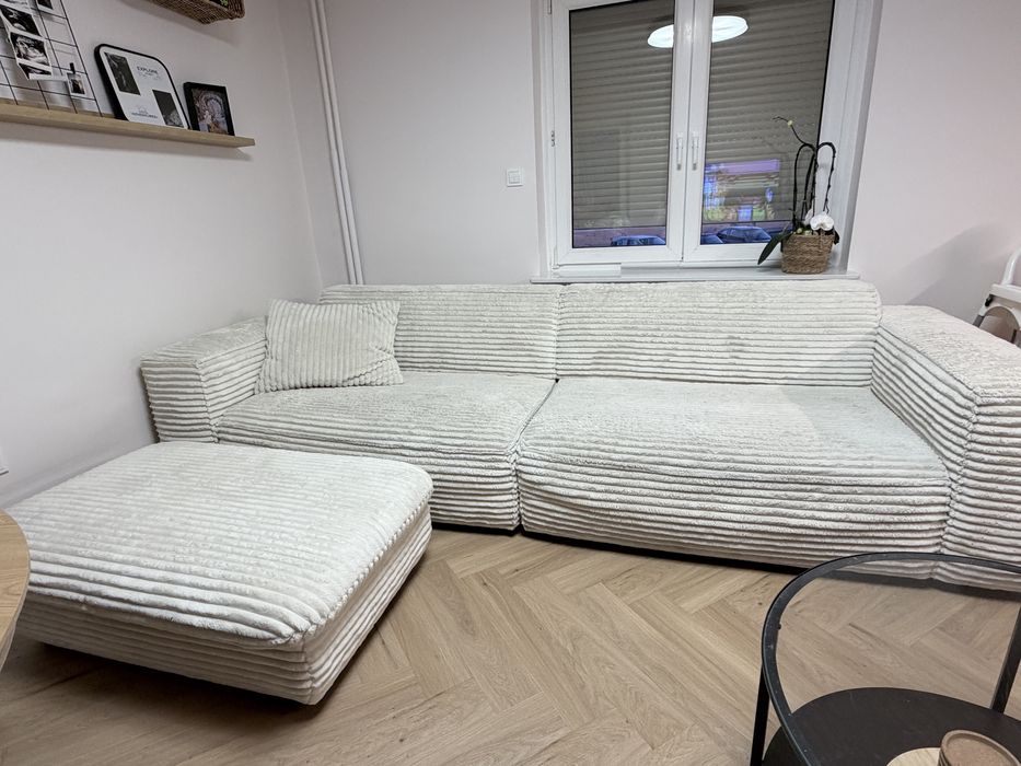 Sofa sztruksowa z pufą