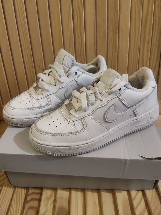NIKE Air  Force roz 35,5 cm