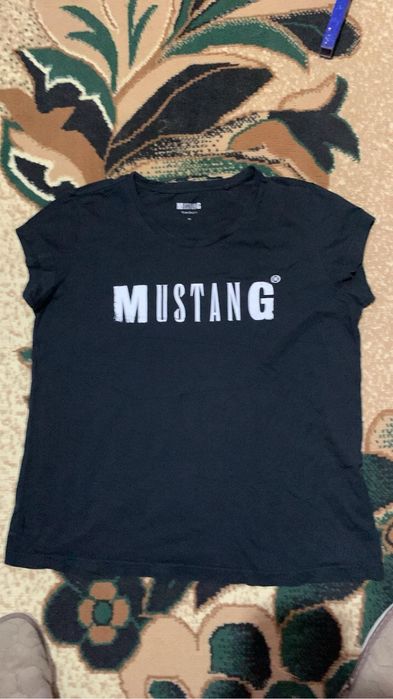 Жіночі футболки.