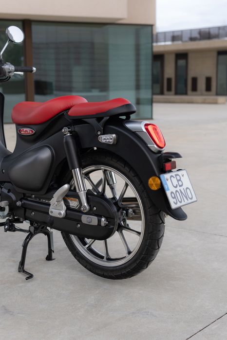 Nova Super cub da Honda reprodução Kamax