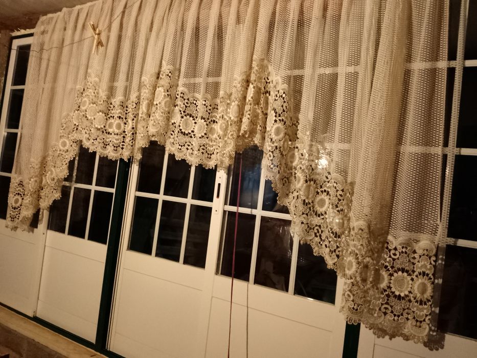 Cortinas Antigas em Renda