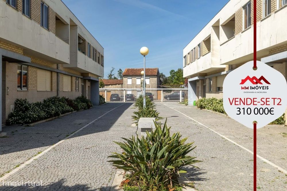 Apartamento T2 | Condomínio Fechado | Maia | Varandas | Box