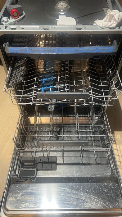 Zmywarka Elektrolux do zabudowy uszkodzona