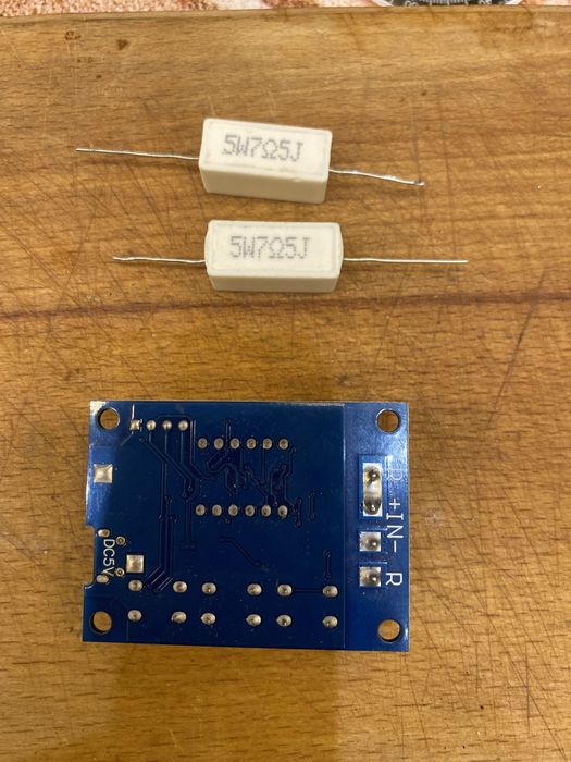 Тестер литеевых батарей.