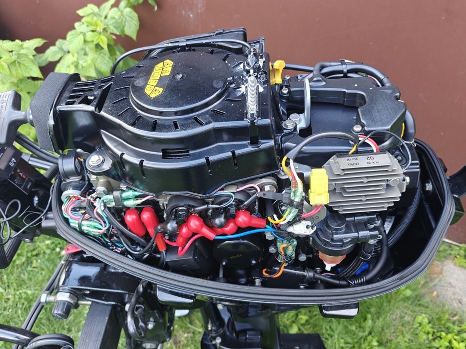 Silnik Mercury 20 KM full wersja 40 mth stan idealny
