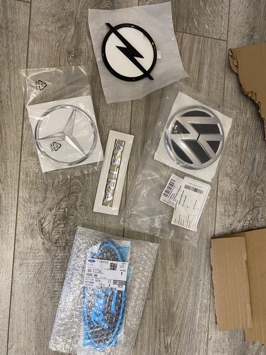 Значки Емблеми Mercedes VW Ford Opel Оригінал Нові