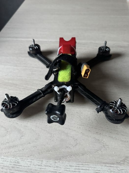Drone FPV 5 polegadas - com baterias