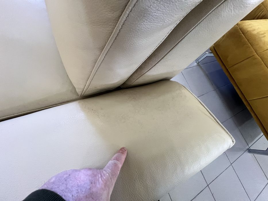 Диван двійка шкіряний бежевий